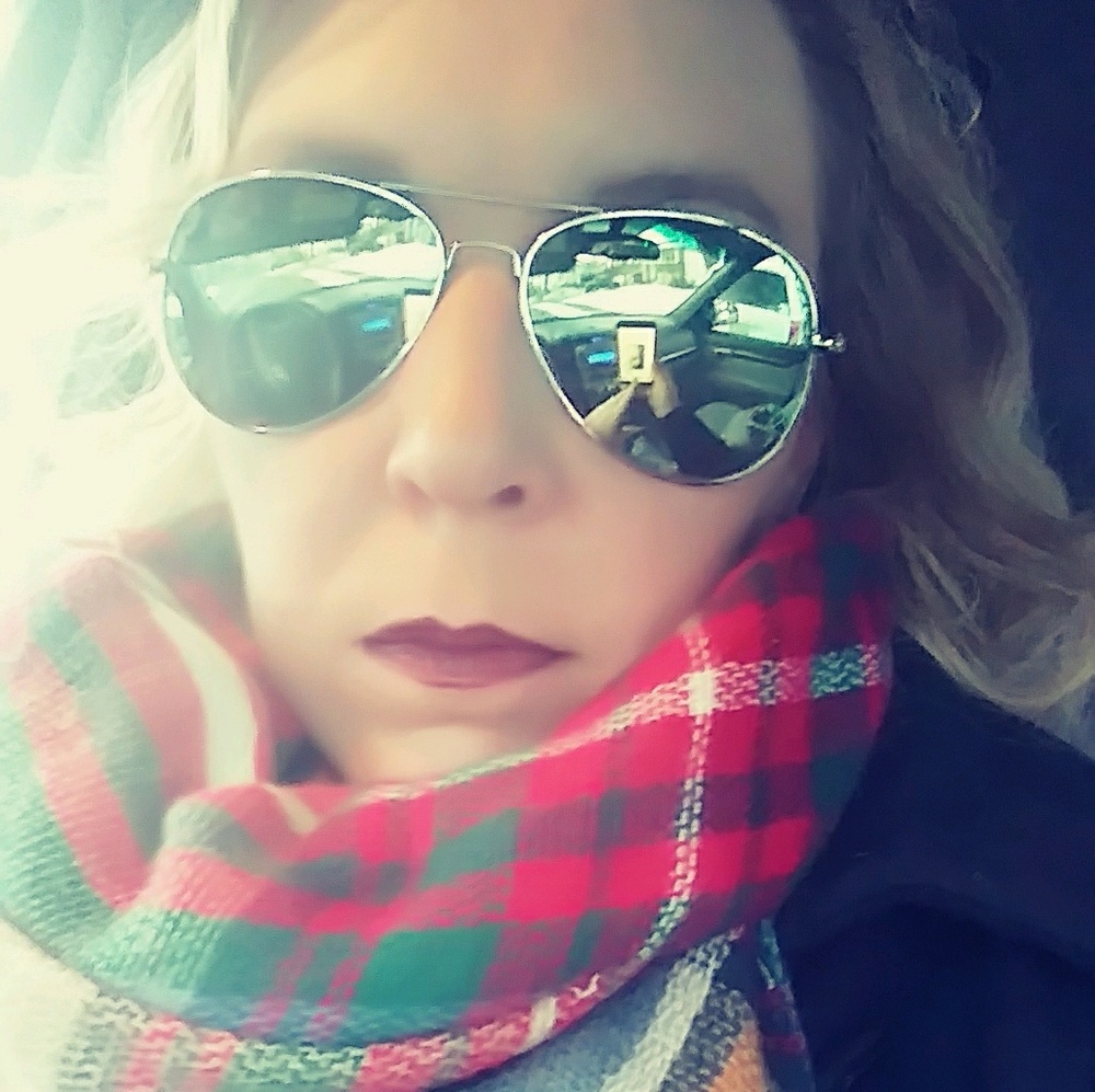 Meet your Posher, Kelli